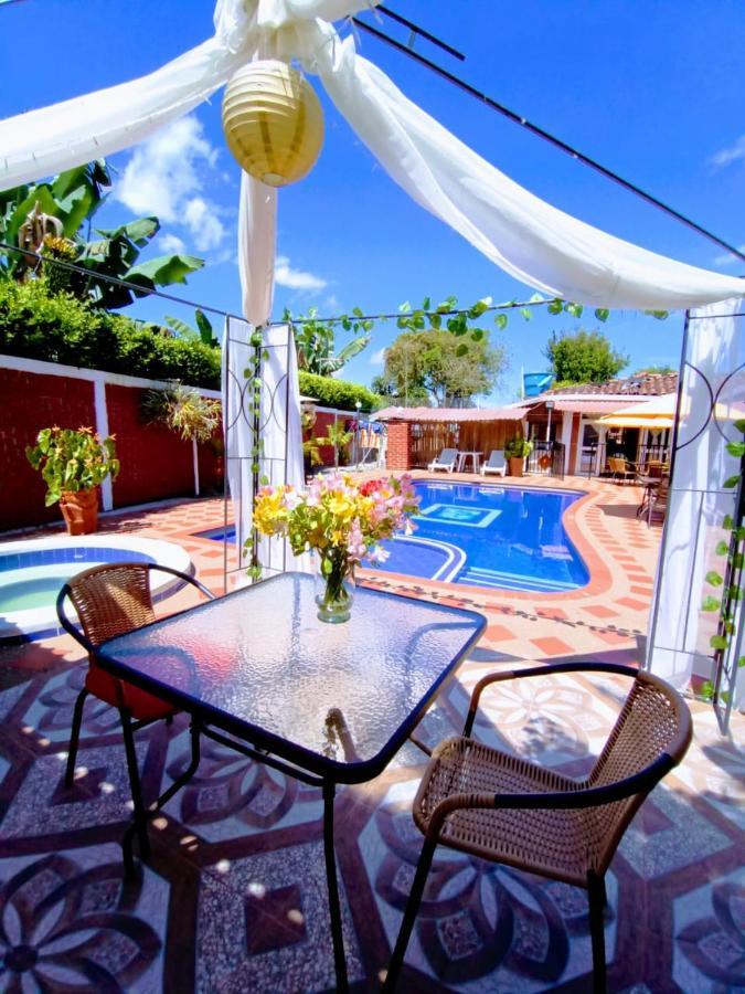Finca Hotel La Melania Montenegro Exterior foto