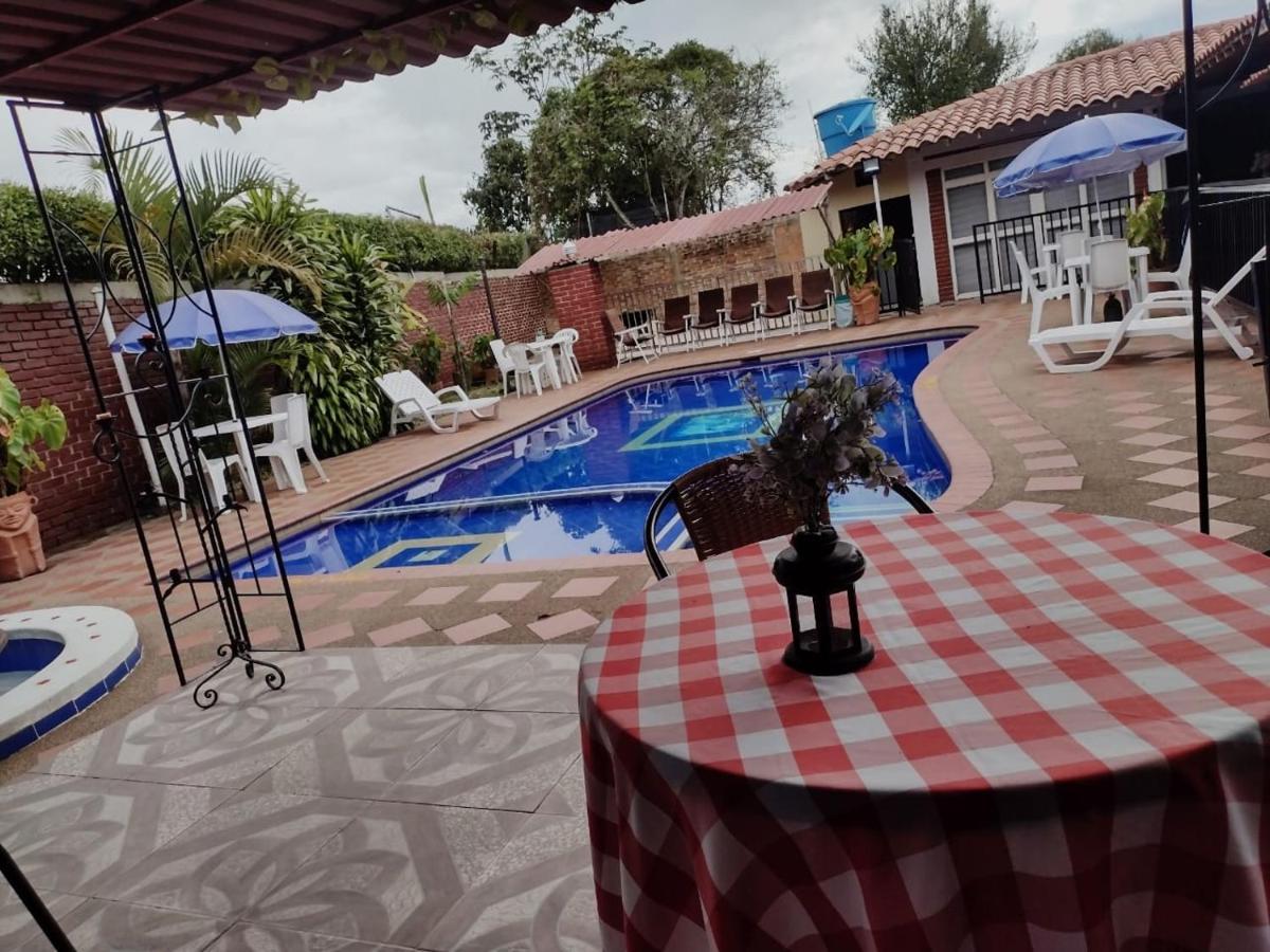 Finca Hotel La Melania Montenegro Exterior foto