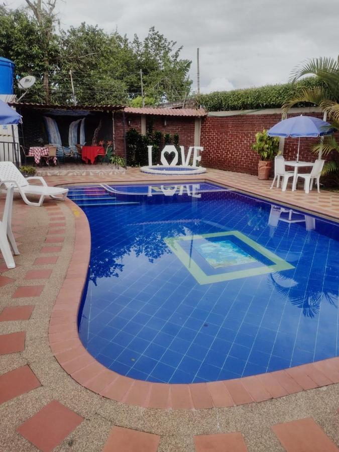 Finca Hotel La Melania Montenegro Exterior foto